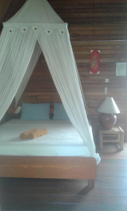 Jepun Bungalows Gili Meno Exterior photo