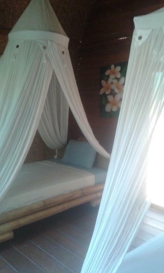 Jepun Bungalows Gili Meno Exterior photo
